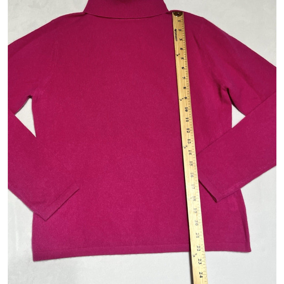 Apt 9 Cashmere Sweater Women Medium Pink Fuchsia Turtleneck Classic Luxe Cozy - Picture 9 of 11